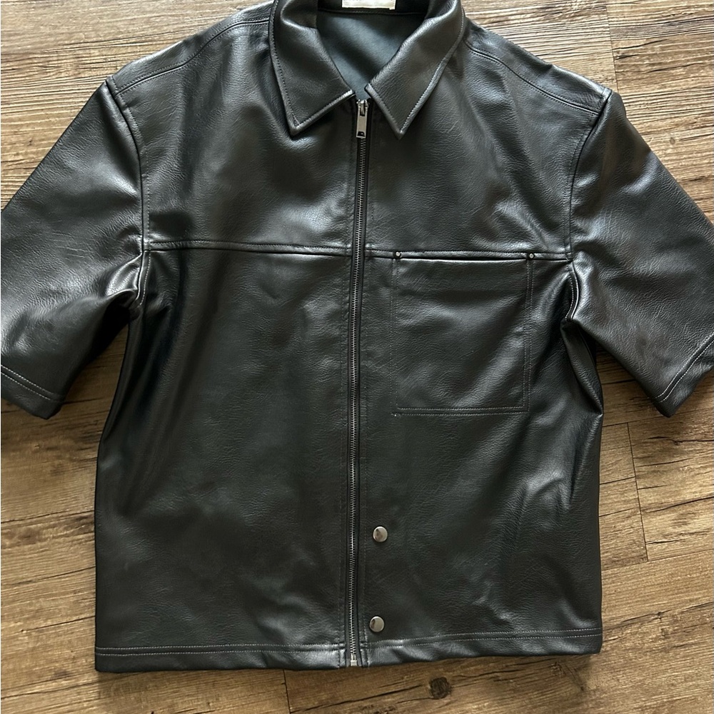 Men's Black shirt Jacket SIZE: SMALL